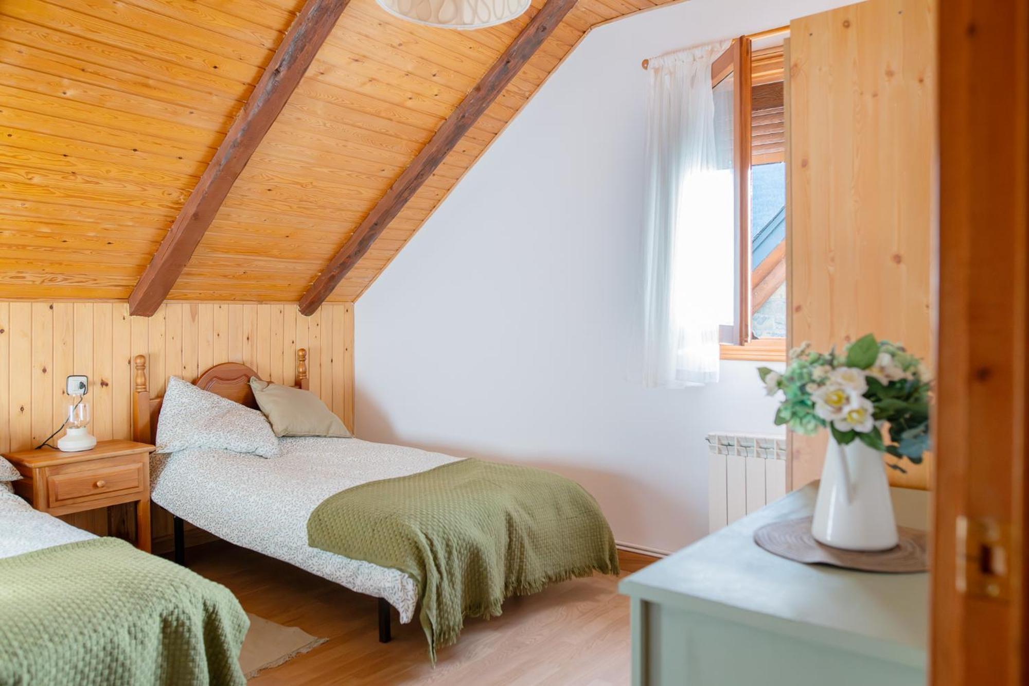 Apartamento La Buhardilla Del Boscache San Juan De Plan Zimmer foto